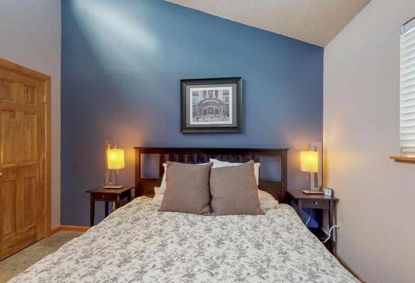 ホテル Meadow Mile Magic