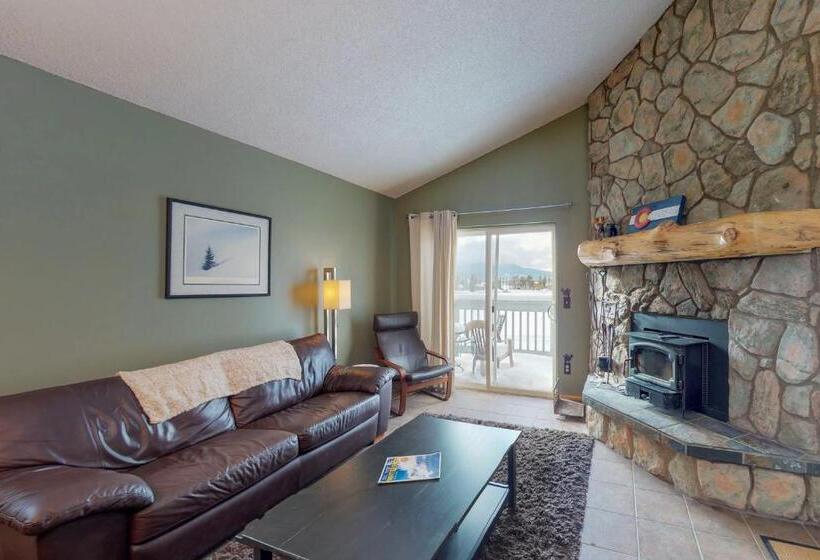 ホテル Meadow Mile Magic