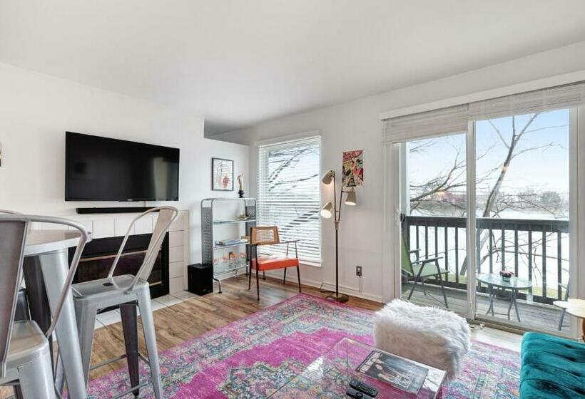 هتل Nash Vegas Oasis