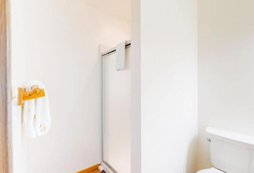 فندق Pinewood Delightful Retreat