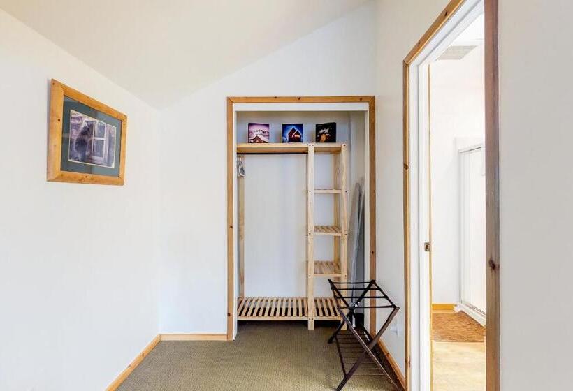 فندق Pinewood Delightful Retreat