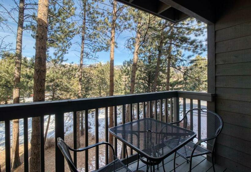 Отель Quiet In The Pines   Permit #3120