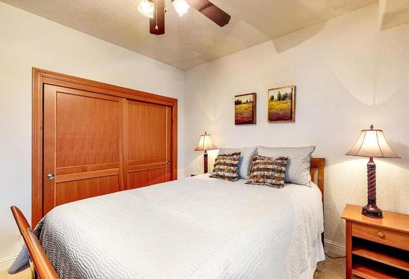 בית מלון כפרי Silverbranch Retreat