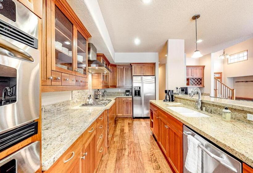 בית מלון כפרי Silverbranch Retreat