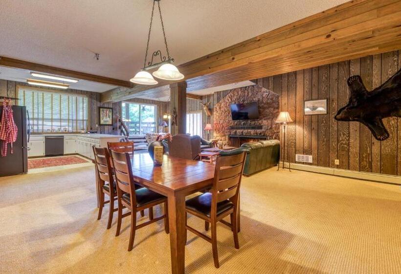 호텔 Skiway Lodge At Thunderhead