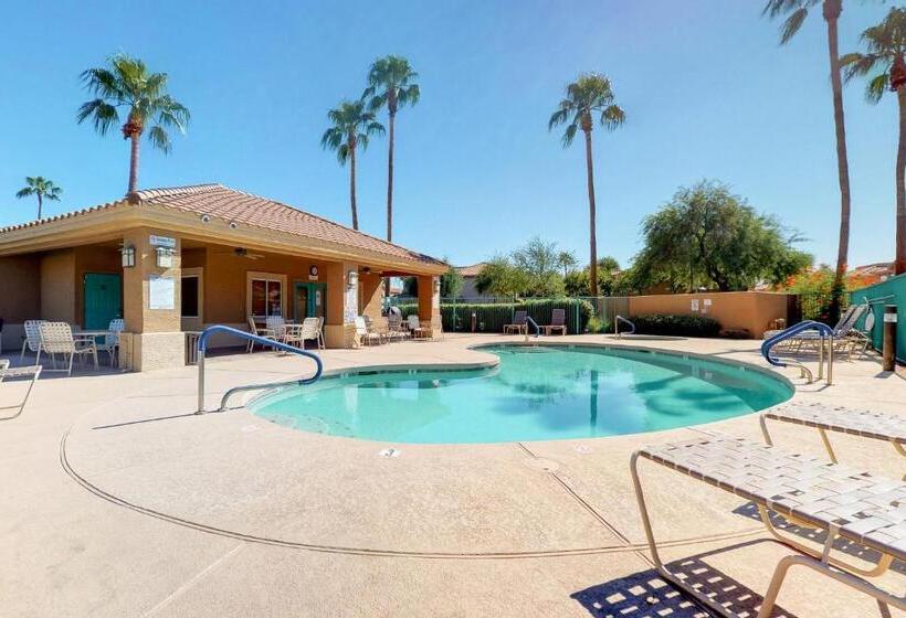 هتل Superstition Springs