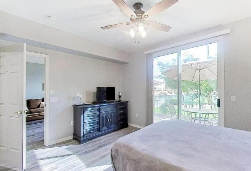 هتل Superstition Springs