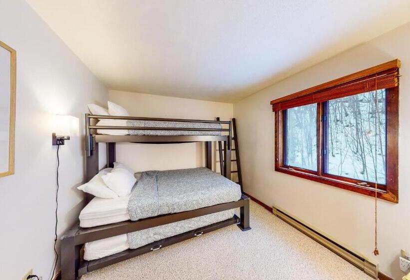 Отель The Summit: 46