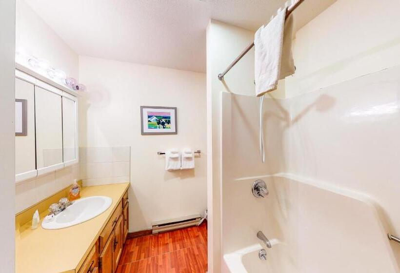 Отель The Summit: 46