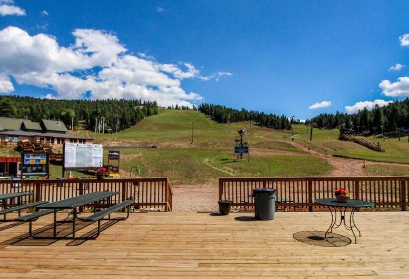 酒店 Timbers Townhouse 1