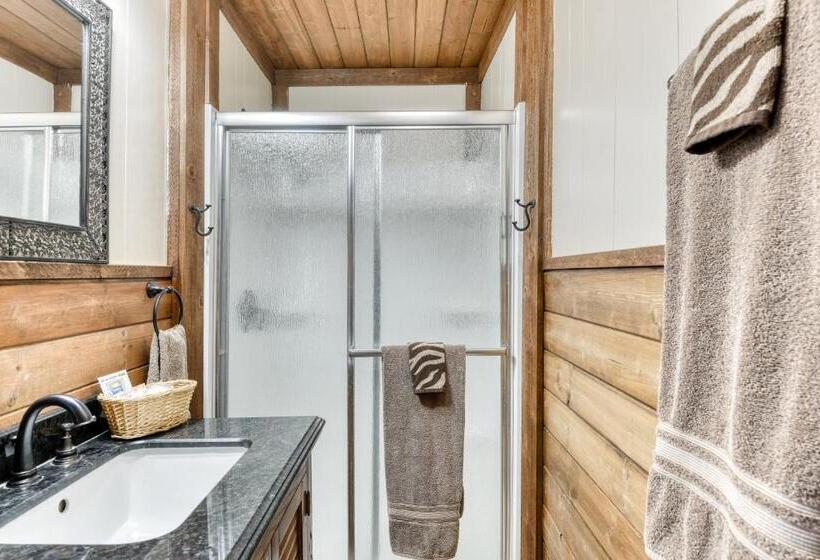 酒店 Timbers Townhouse 1