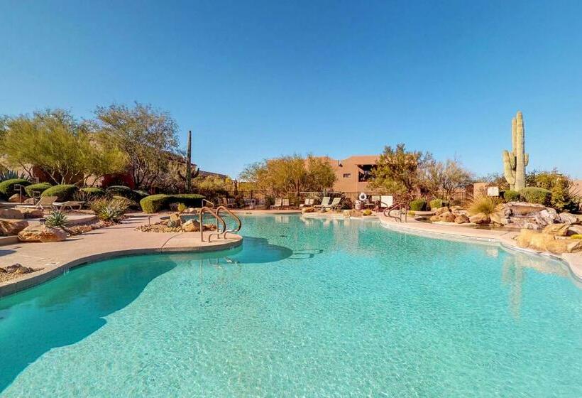 فندق Village At Carefree