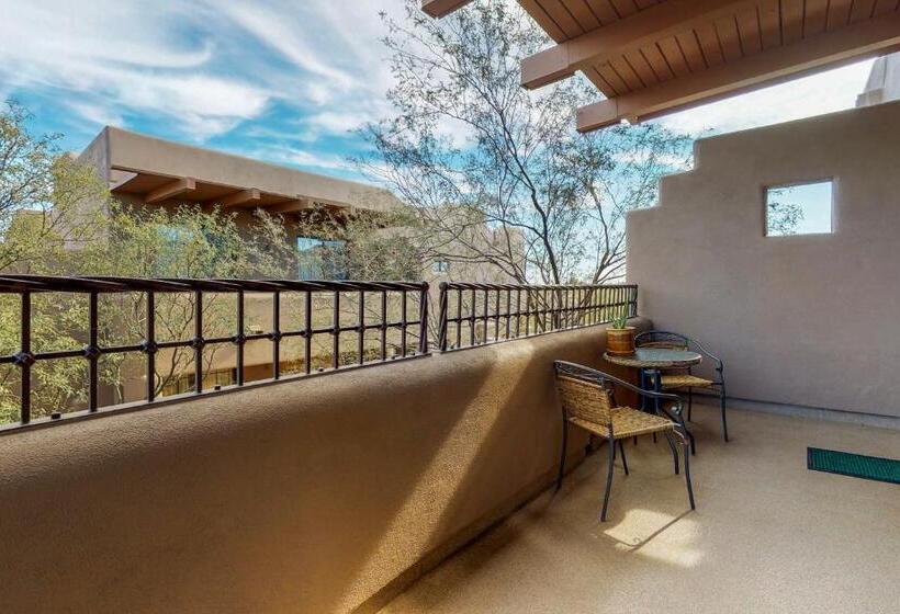 فندق Village At Carefree