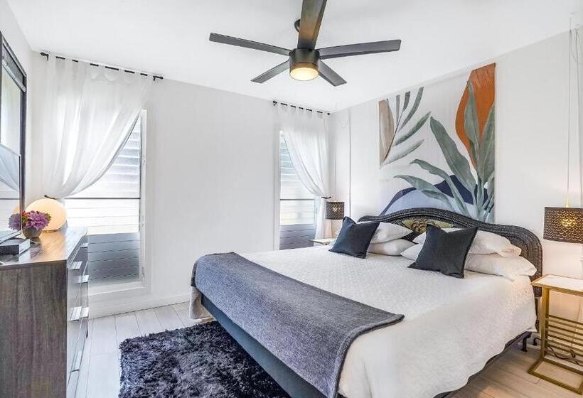 هتل Village Manor A12