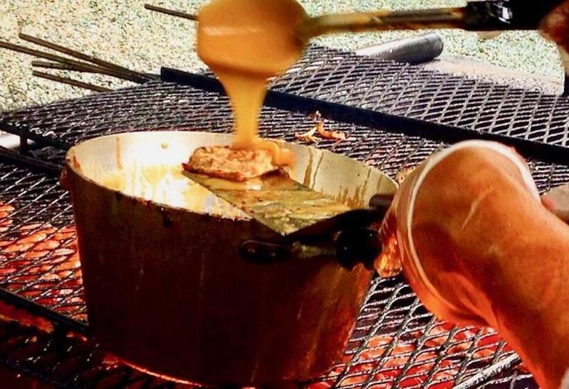 بنسيون Kelli Creek Cottage   Reduced Price On Tours