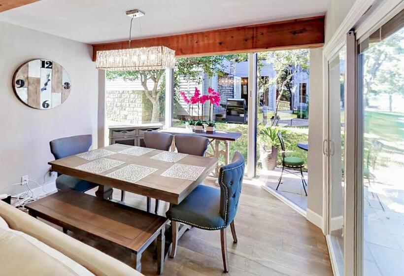 Отель 104 World Of Tennis Square #104