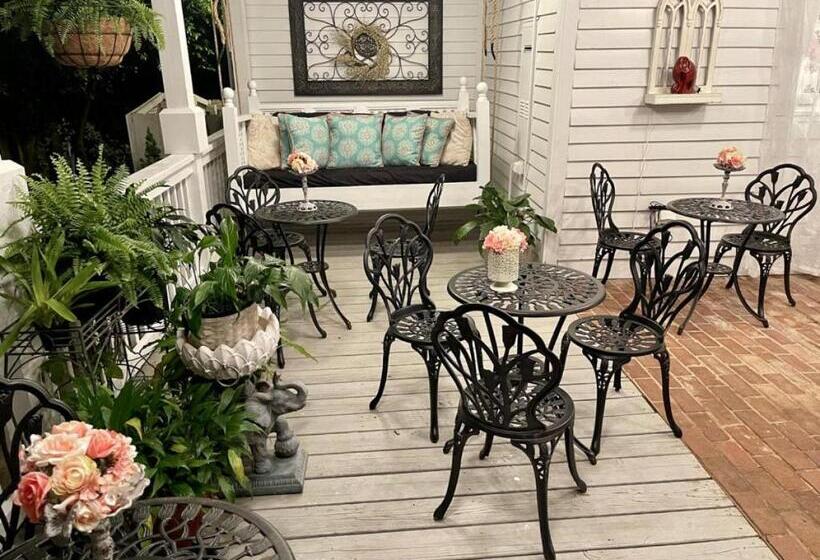 هتل Bama Bed And Breakfast   Chimes Suite