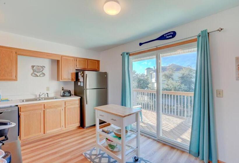 هتل Favorite Song Dk04