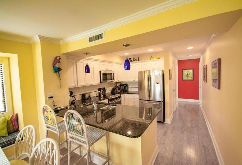 בית מלון כפרי Island Beach & Racquet Club H 205