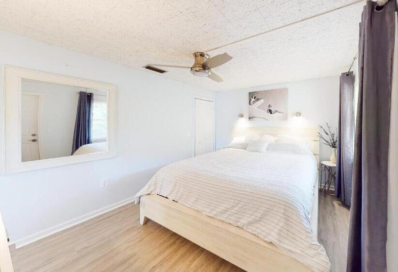 Отель Malyn Resort Unit 124