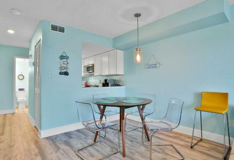 فندق Satellite Haven