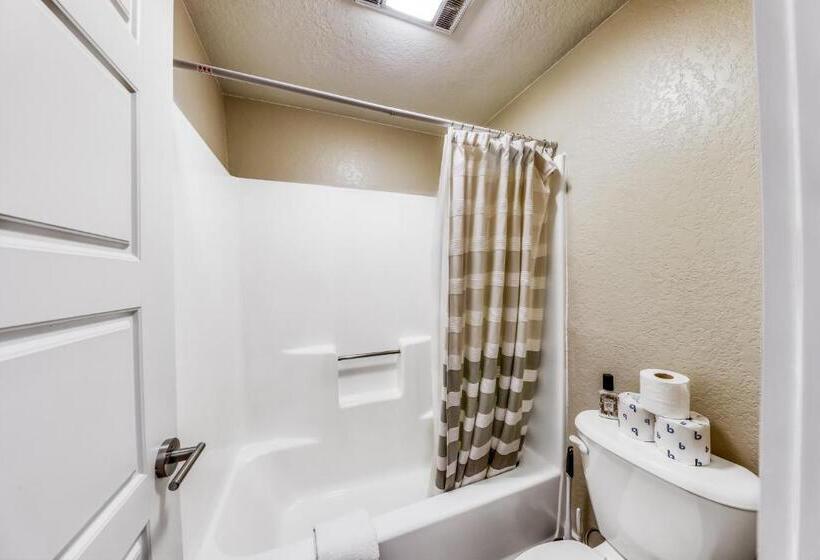 فندق The Mall #203