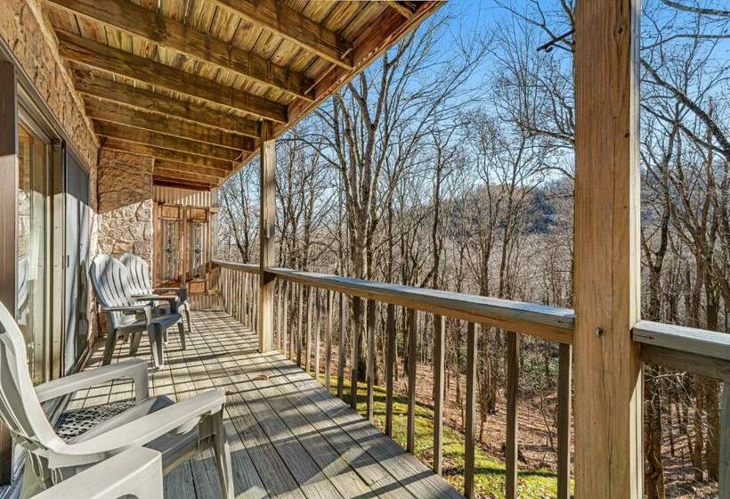 酒店 The Neer Nest