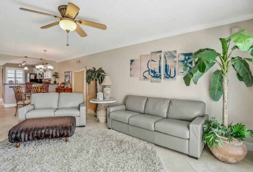 בית מלון כפרי Tides Of Capri #104