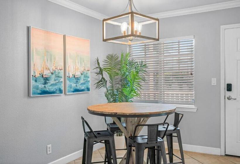 فندق Barefoot Beach Resort F107