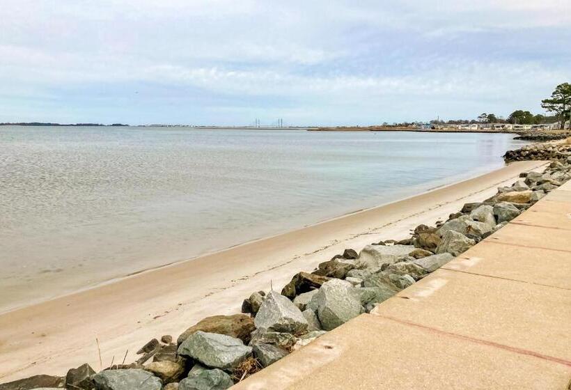 فندق Cedar Shores     30142 Cedar Shores Rd #e144