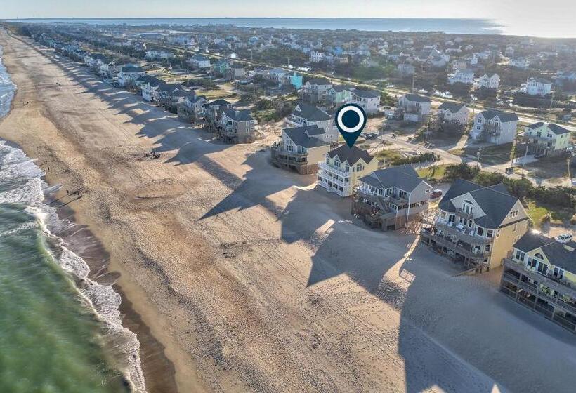 فندق Coastal Charm 220