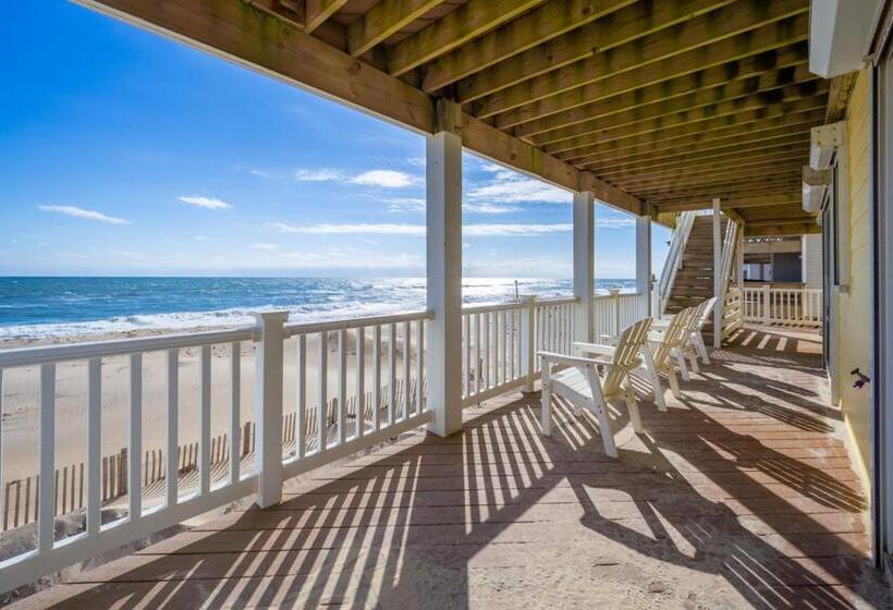 فندق Coastal Charm 220