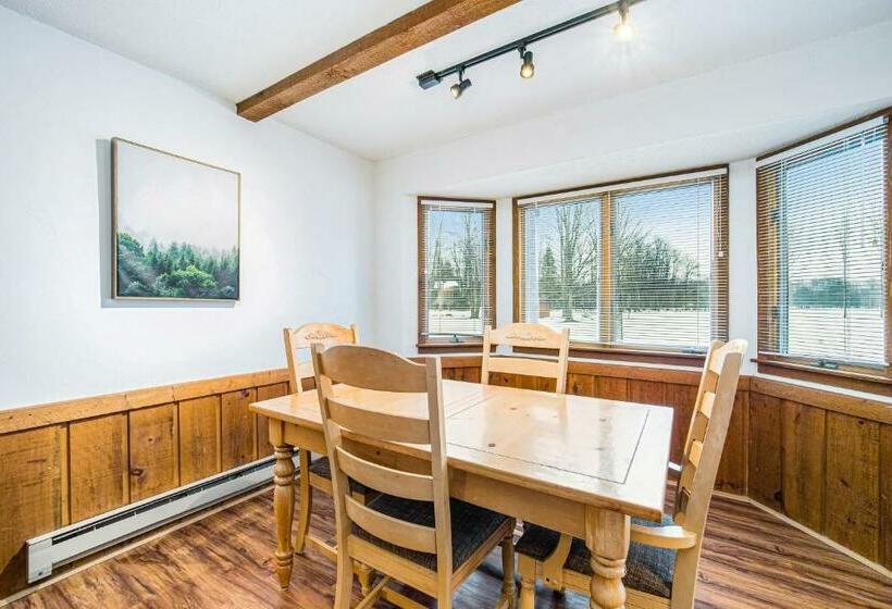 فندق Crystal Gem