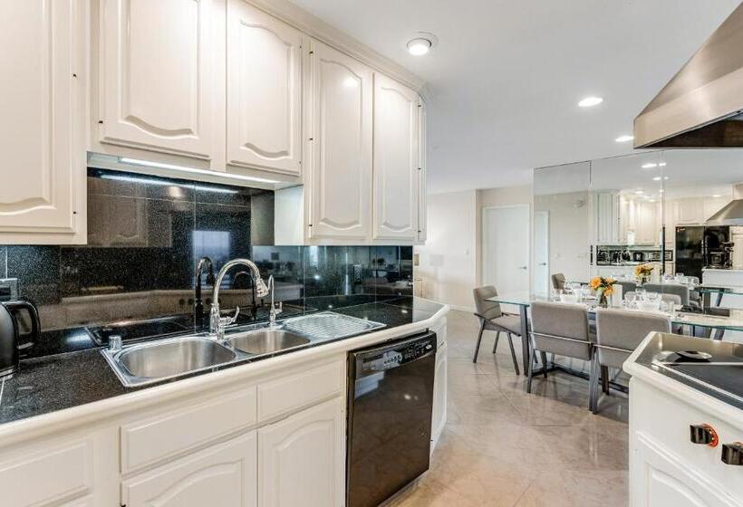 호텔 I Only Have Eyes For You