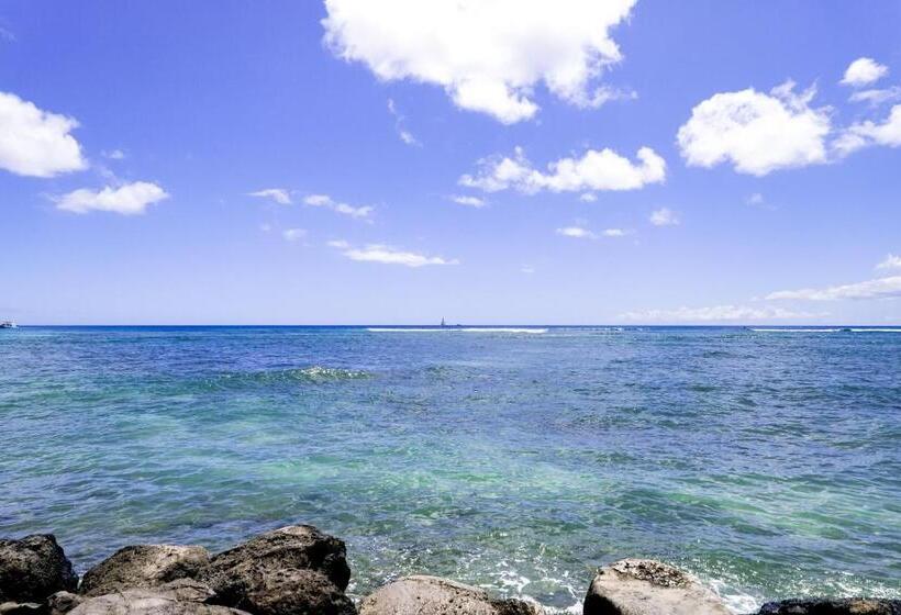 ホテル Ilikai 883