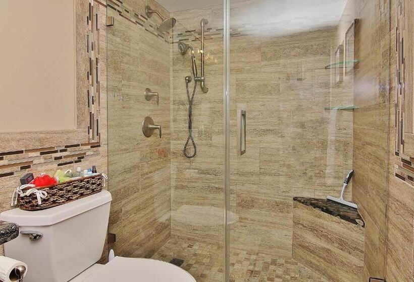 فندق Lighthouse Pointe 402