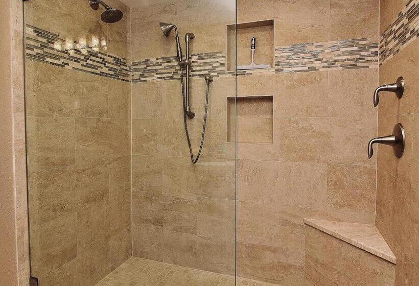 فندق Lighthouse Pointe 402