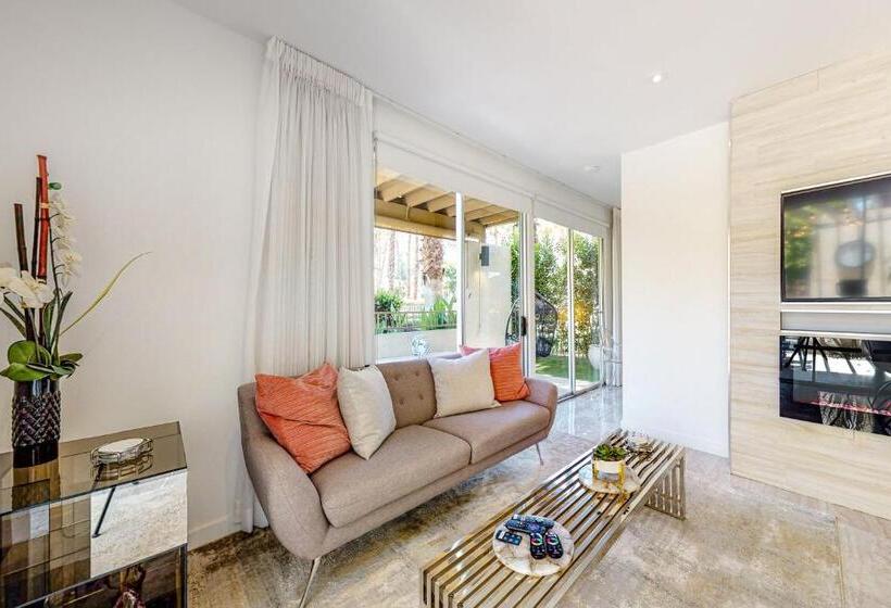 호텔 Mountain Cove Country