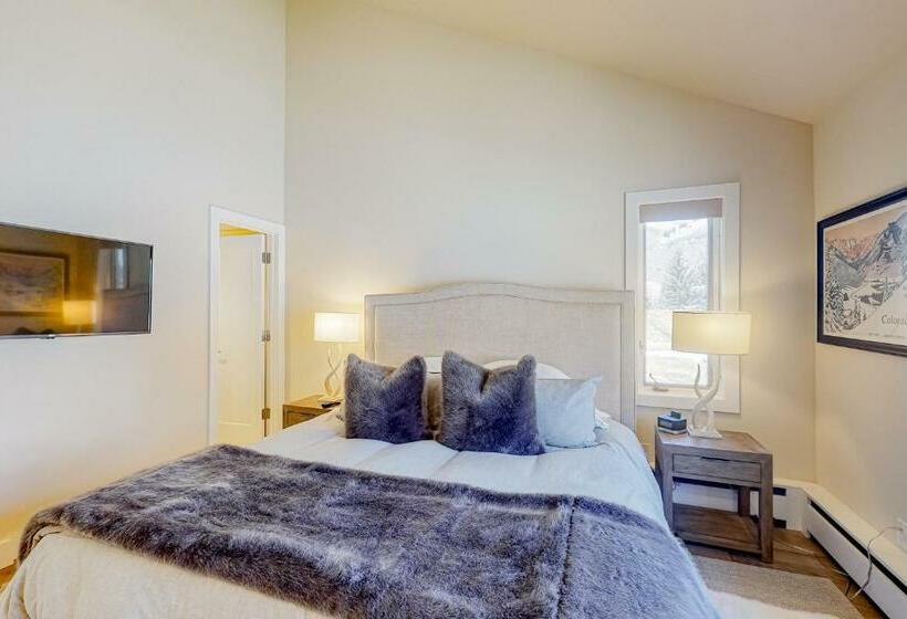 호텔 Rocky Mountain Hideaway