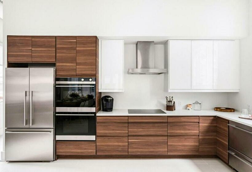 ホテル Rooftop Condo