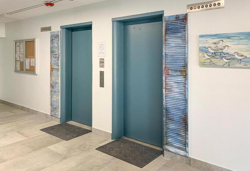 فندق Sandpiper Tower 606