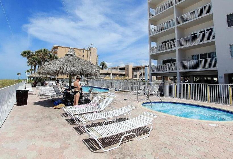 فندق Sea Breeze 702