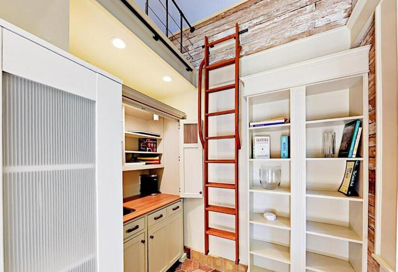 호텔 The Carriage House