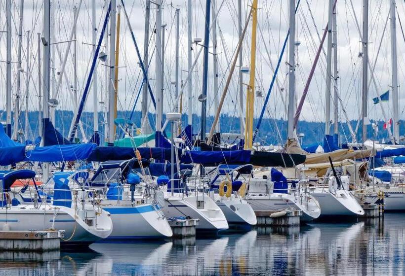 호텔 The Carriage House