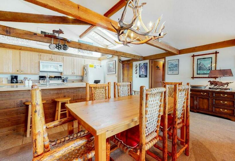 فندق The Director S Cabin