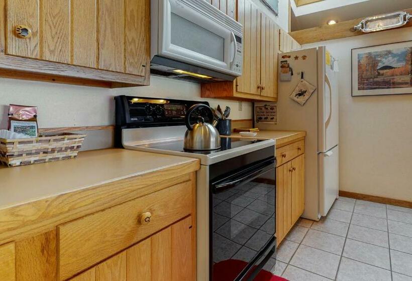 فندق The Director S Cabin