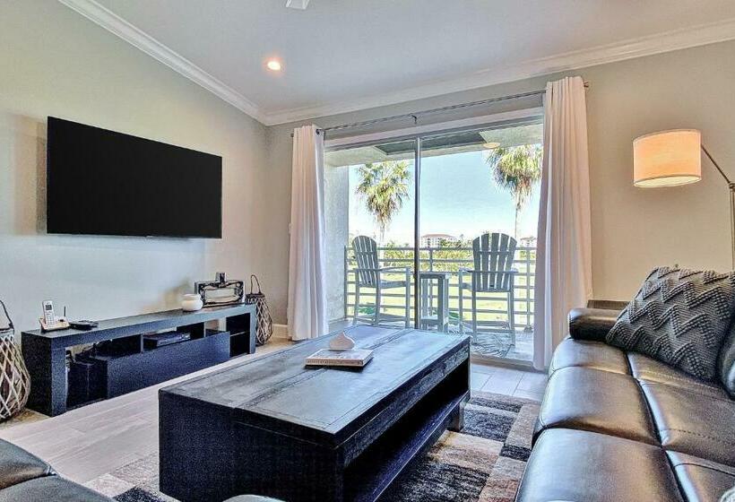 Отель Vista Verde North 215