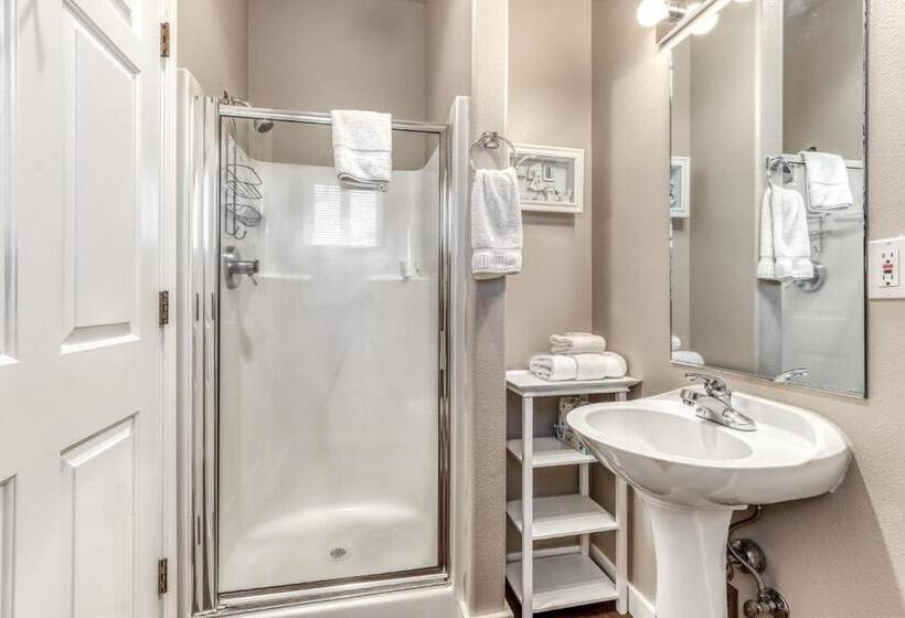 هتل Woodpecker Lookout