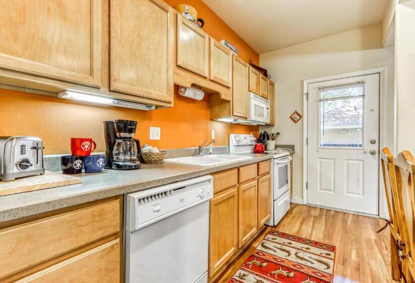 هتل Woodpecker Lookout