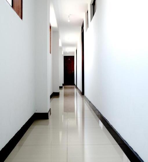 هاستل Hostal Los Angeles